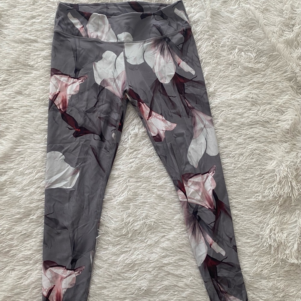 Women’s fabletics workout leggings